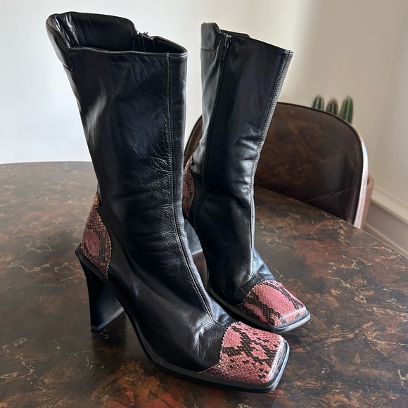 pegabo Shoes - Vintage leather square toe heeled boots